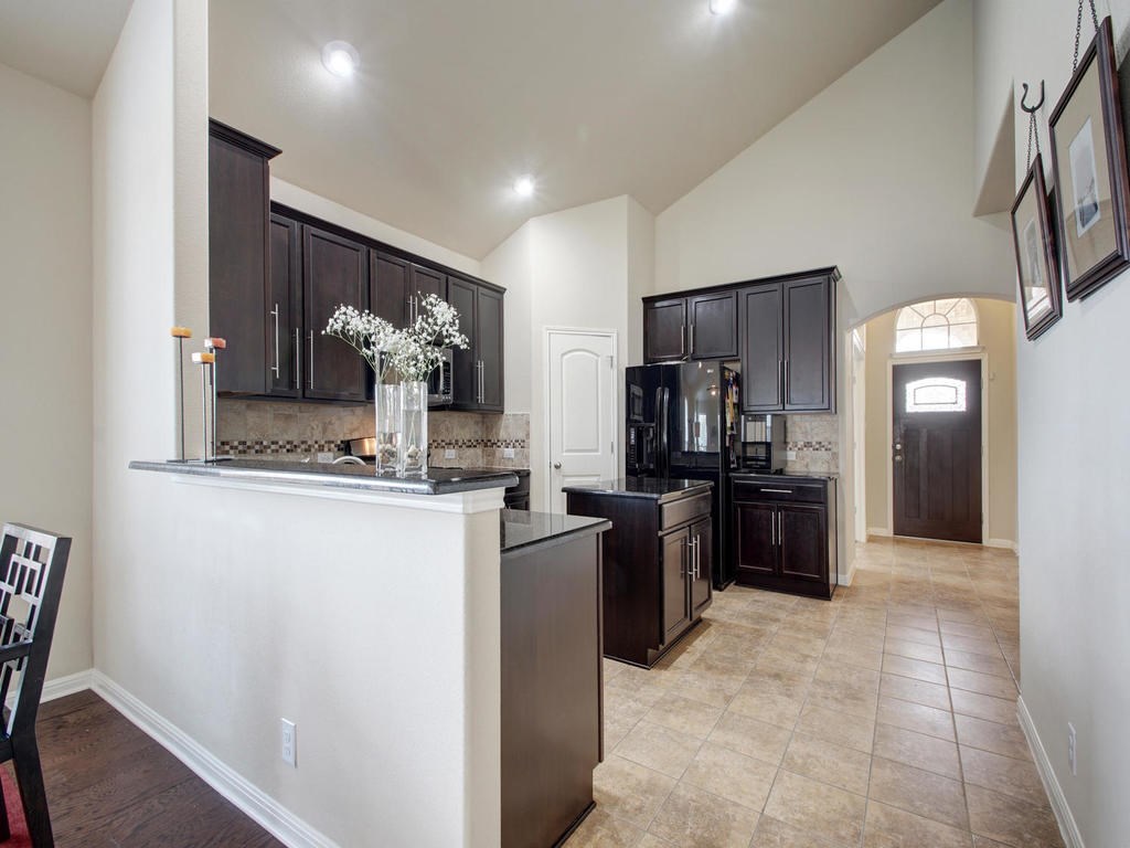 13900 Marathon Road Austin, TX 78717 - Photo 9 of 30