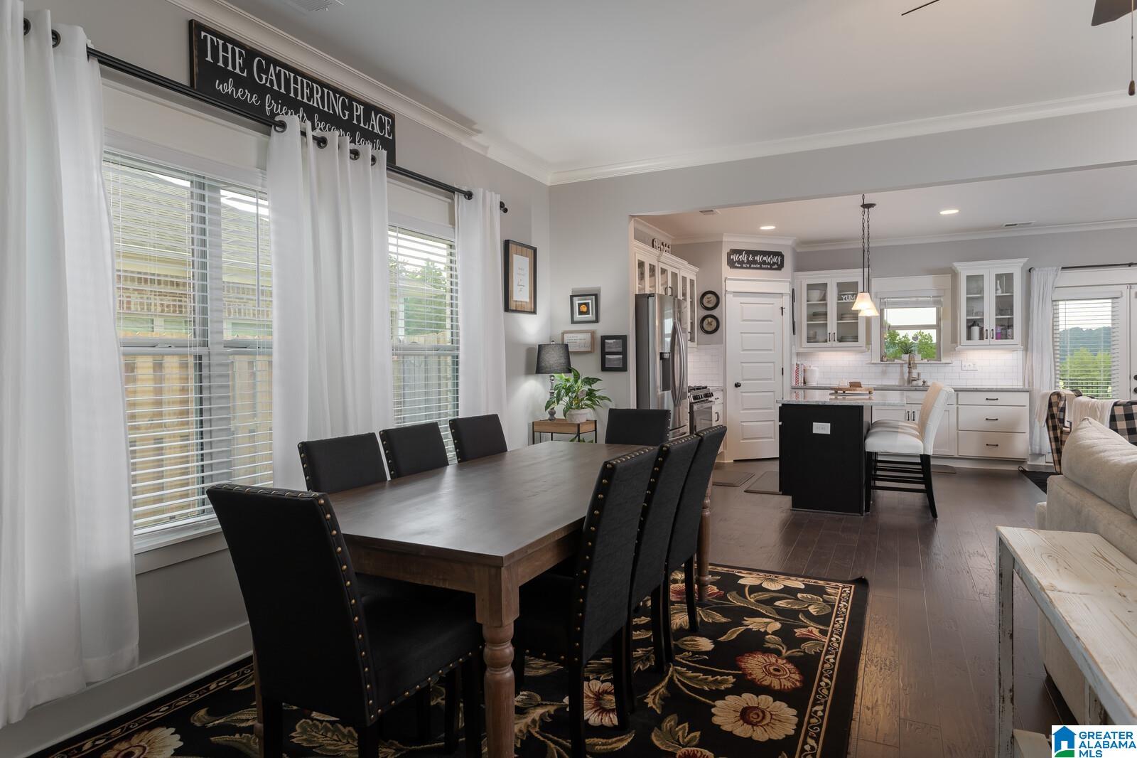 758 Pineview Road Birmingham, AL 35210 - Photo 6 of 48