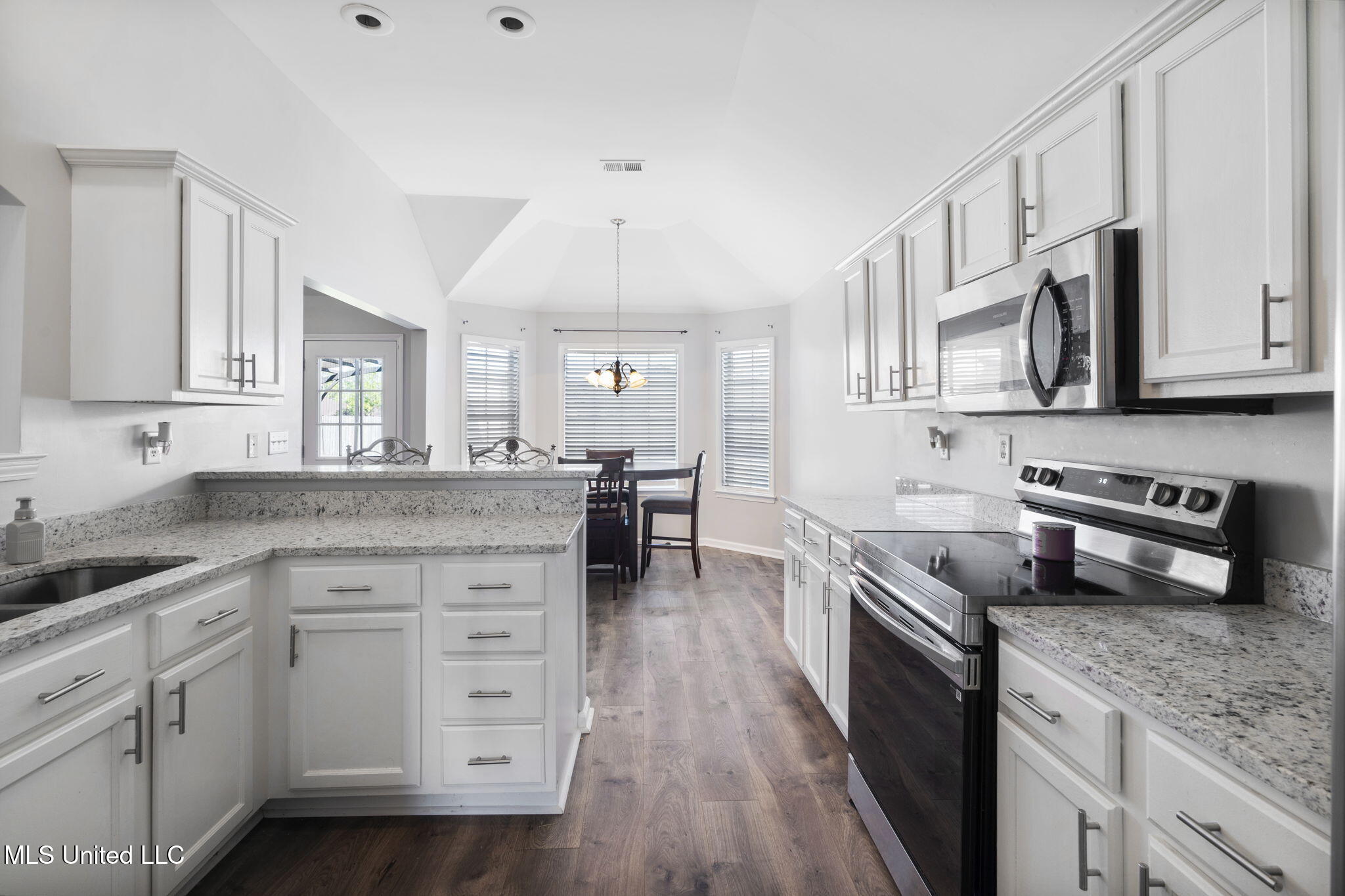 7868 Plantation Ridge Cove Olive Branch, MS 38654 - Photo 11 of 30 11-web-or-mls-7868 Plantation Ridge-10