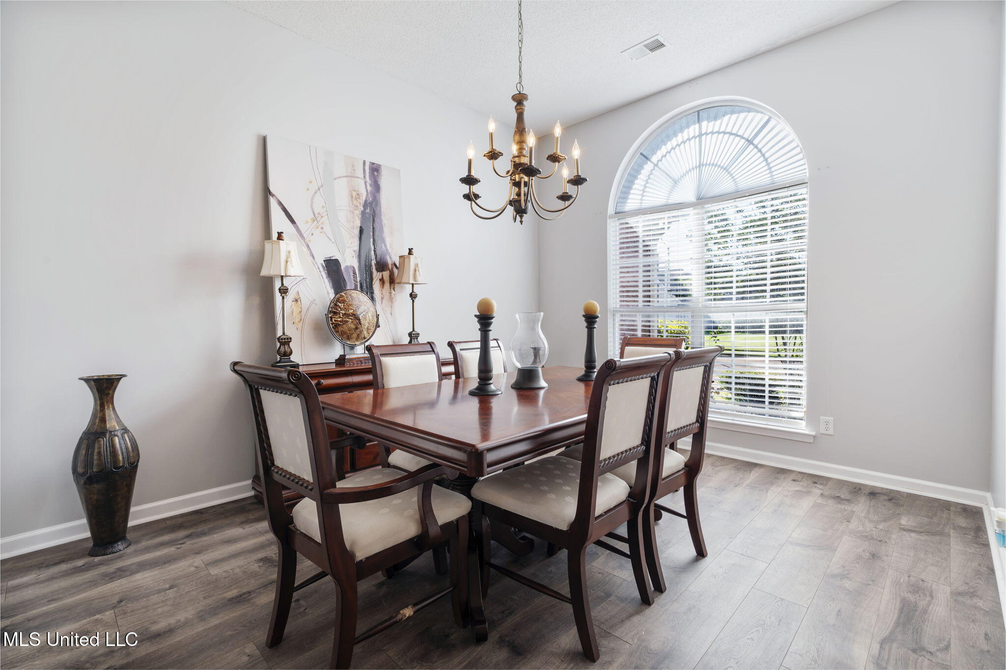 7868 Plantation Ridge Cove Olive Branch, MS 38654 - Photo 6 of 30 6-web-or-mls-7868 Plantation Ridge-05