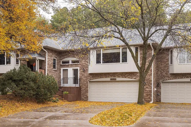 $399,900 | 2230 Ferris Lane, Roseville, MN 55113