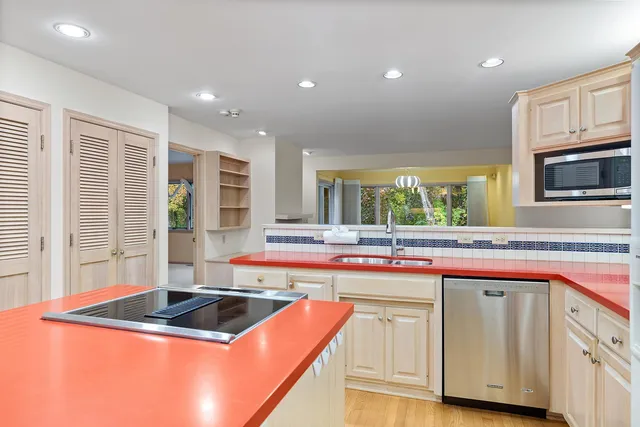 $399,900 | 2230 Ferris Lane, Roseville, MN 55113