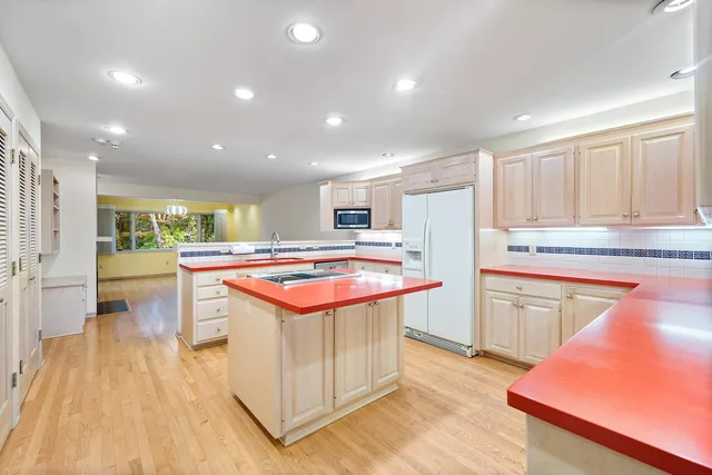 $399,900 | 2230 Ferris Lane, Roseville, MN 55113