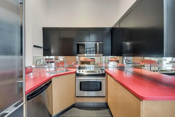 $3,300 | 3730 Holland Avenue, Unit 8H, Dallas, TX 75219