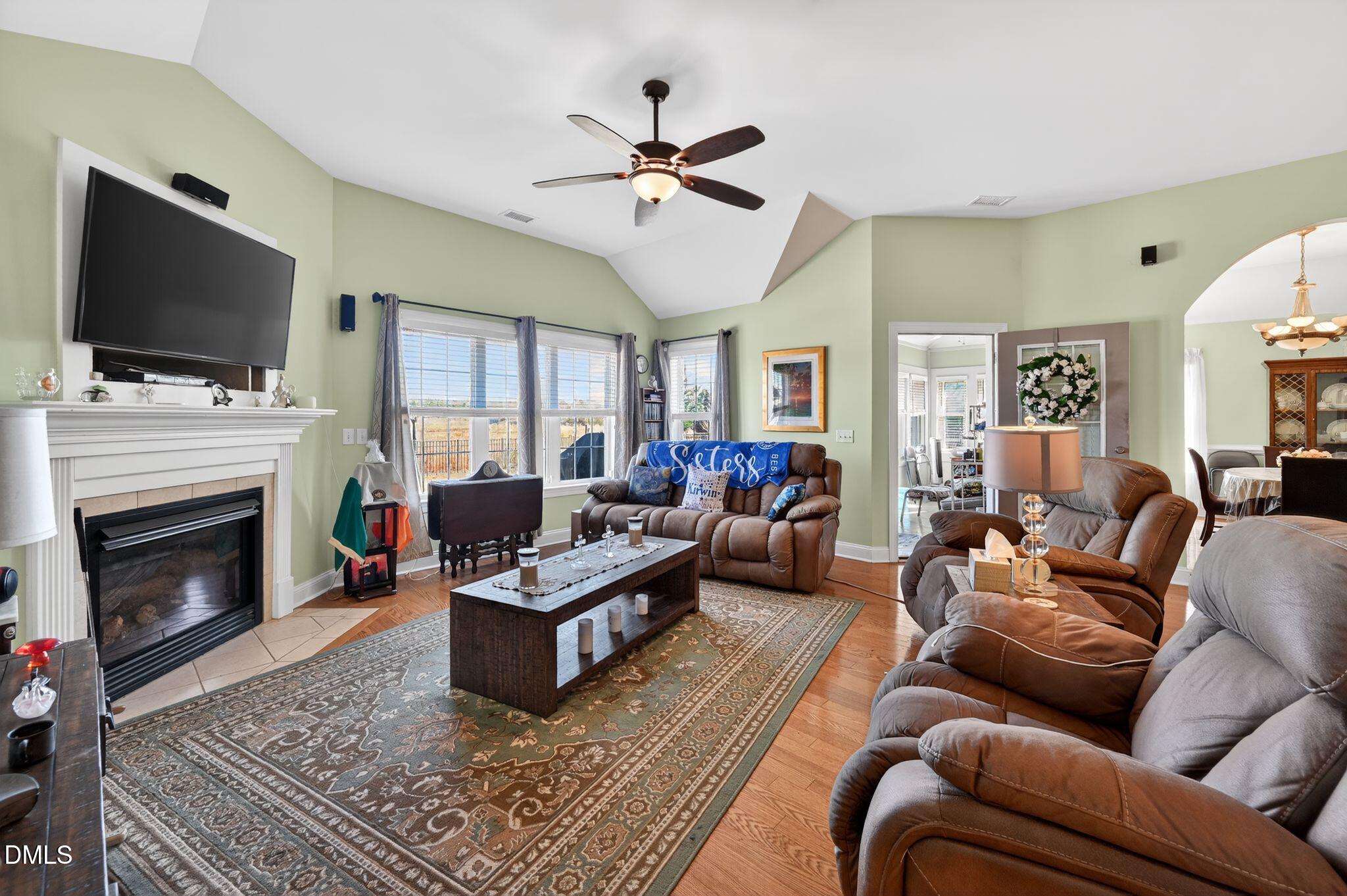 41 Windsor Court Hampstead, NC 28443 - Photo 5 of 30 08_41_Windsor_Ct_Hampstead_NC_28443-Livi