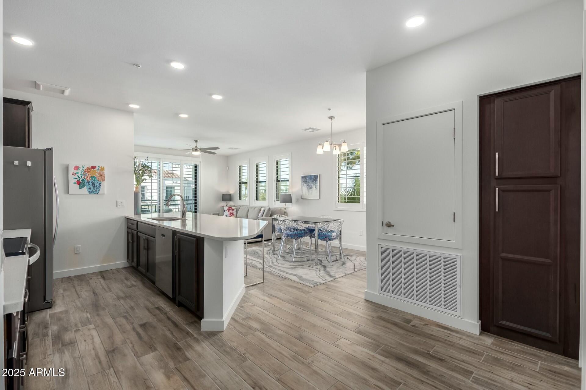 2511 West Queen Creek Road, Unit 262 Chandler, AZ 85248 - Photo 11 of 46 Kitchen