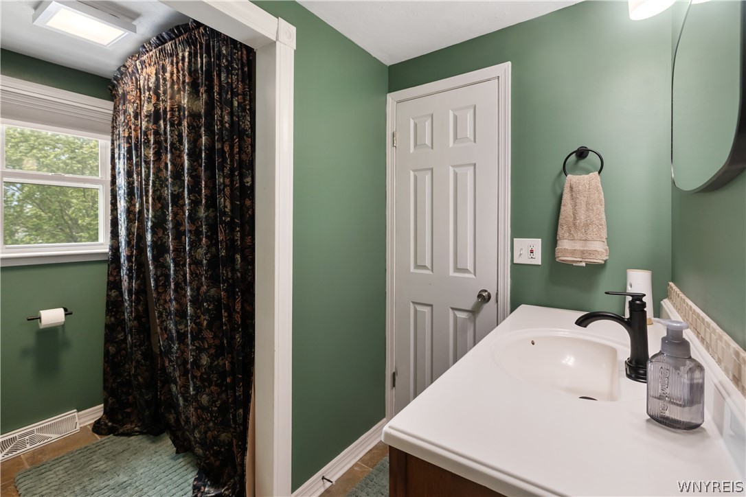 425 Knowell Road Camillus, NY 13031 - Photo 23 of 28