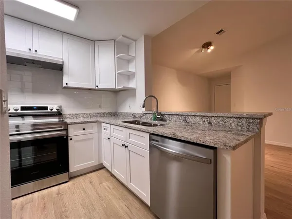 $1,800 | 7511 Seurat Street, Unit 10301, Orlando, FL 32819