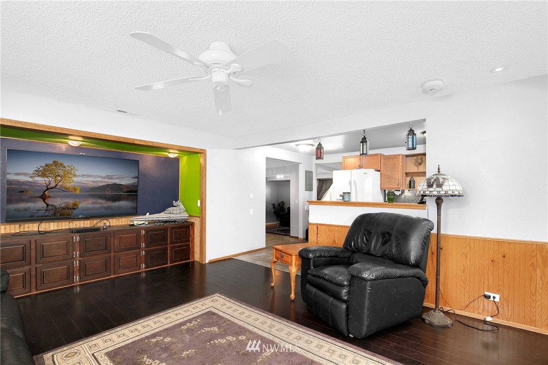7907 202nd Place Southwest Edmonds, WA 98026 - Photo 14 of 25 Gallery Image 14