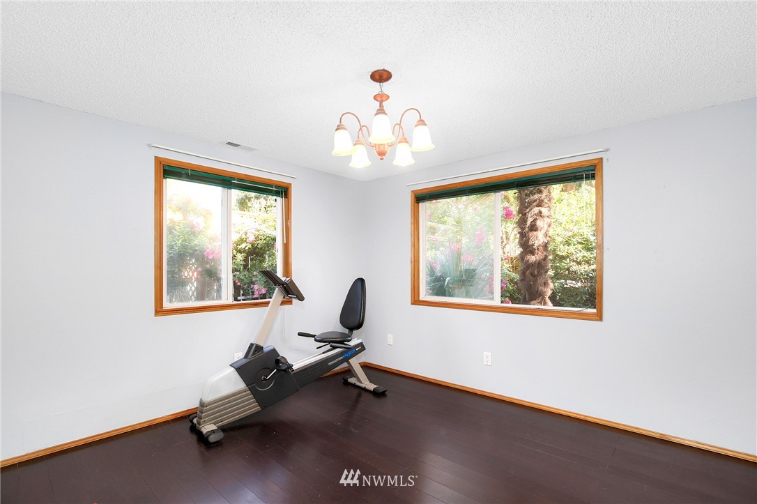 7907 202nd Place Southwest Edmonds, WA 98026 - Photo 17 of 25 Gallery Image 17