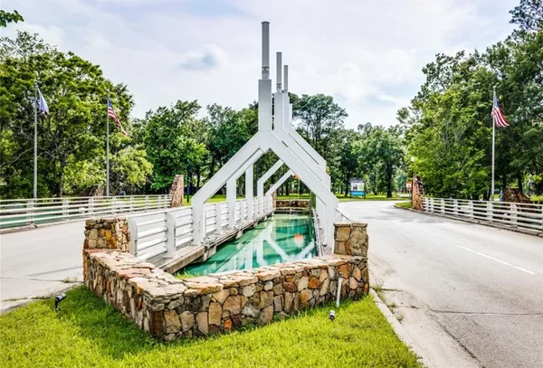 $2,000 | 2023 Foxtail Crk Court, Crosby, TX 77532