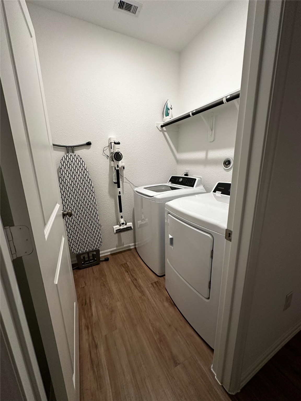 2023 Foxtail Crk Court Crosby, TX 77532 - Photo 14 of 22 a utility room with dryer and washer