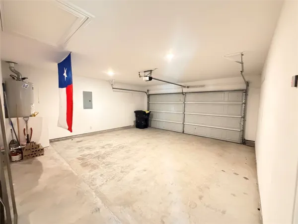 $2,000 | 2023 Foxtail Crk Court, Crosby, TX 77532