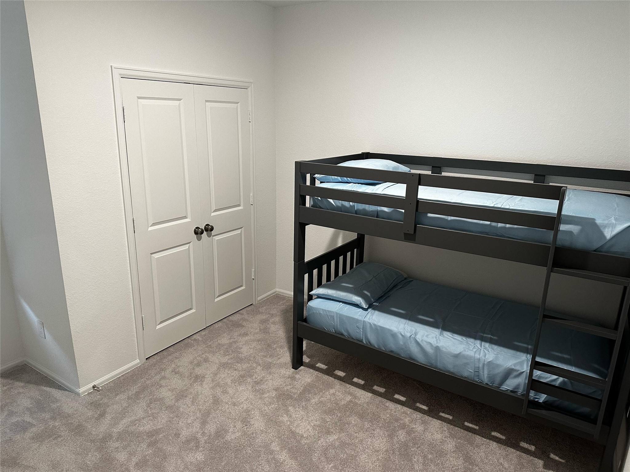 2023 Foxtail Crk Court Crosby, TX 77532 - Photo 16 of 22 a view of a livingroom with furniture