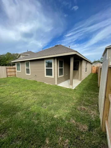 $2,300 | 2023 Foxtail Crk Court, Crosby, TX 77532