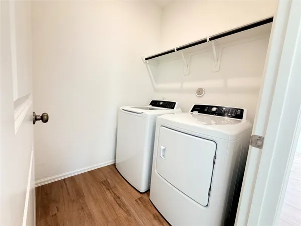 $2,000 | 2023 Foxtail Crk Court, Crosby, TX 77532