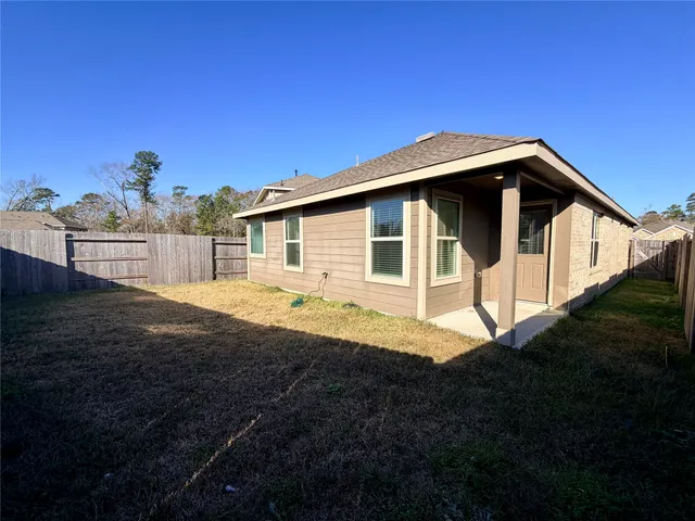 $2,150 | 2023 Foxtail Crk Court, Crosby, TX 77532