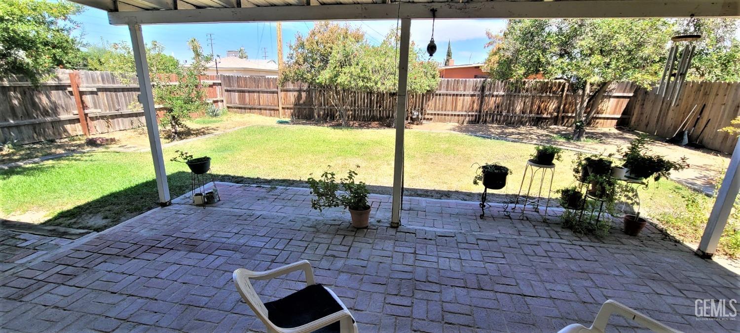 Undisclosed Address Delano, CA 93215 - Photo 19 of 23 a view of an outdoor space