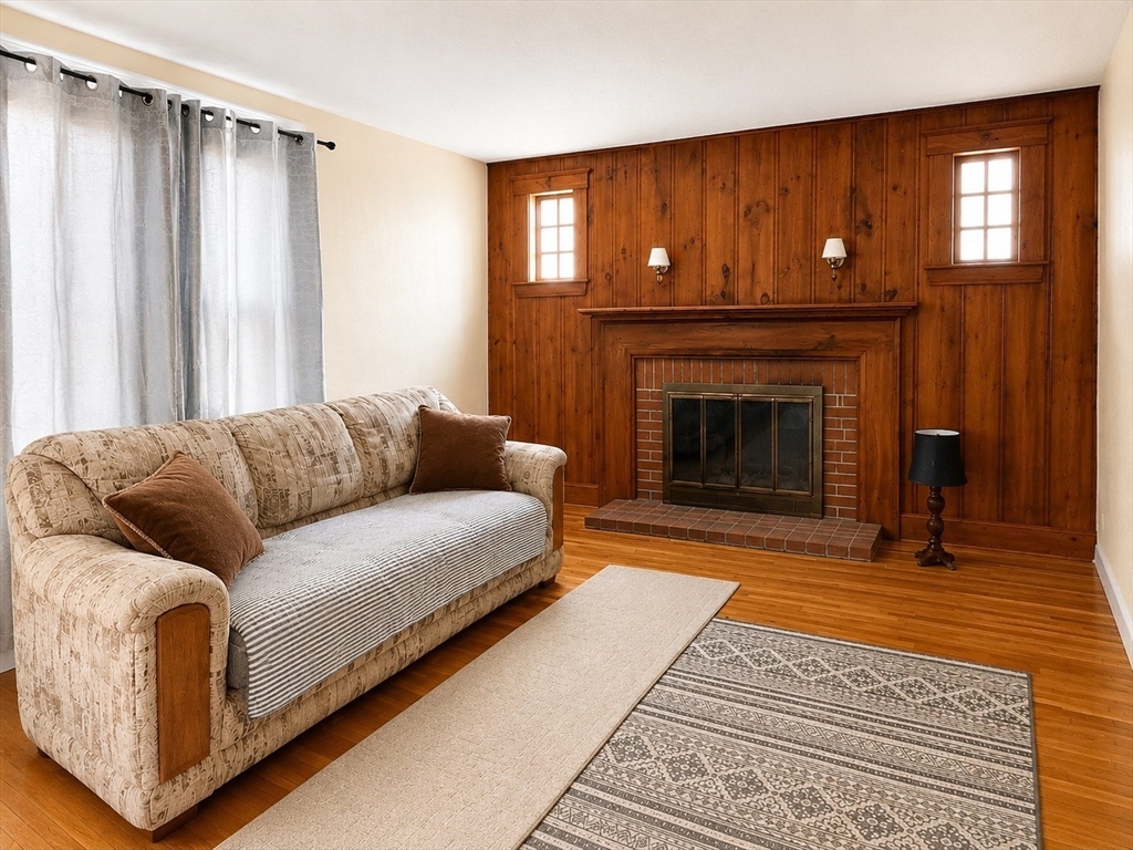 24 Curtis Road Saugus, MA 01906 - Photo 3 of 16 Gallery Image 3