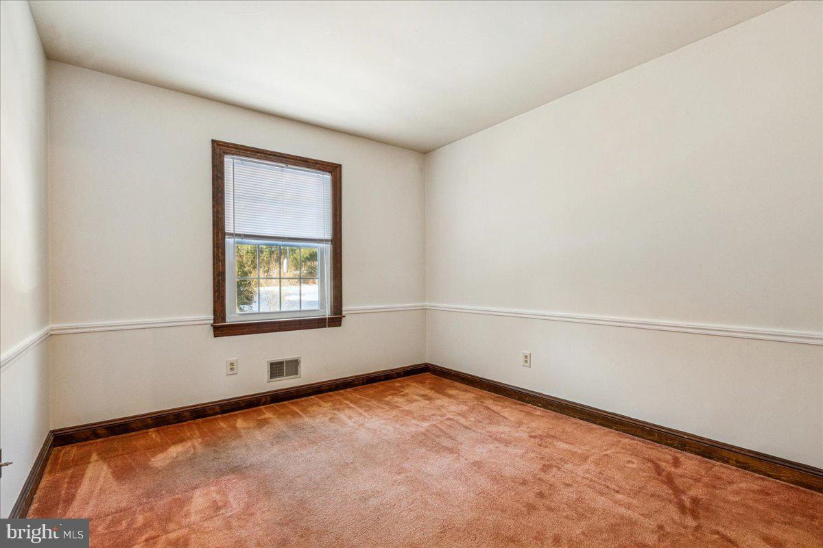 35 Agress Road Perrineville, NJ 08535 - Photo 24 of 34