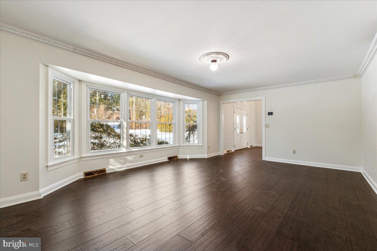 35 Agress Road Perrineville, NJ 08535 - Photo 10 of 34