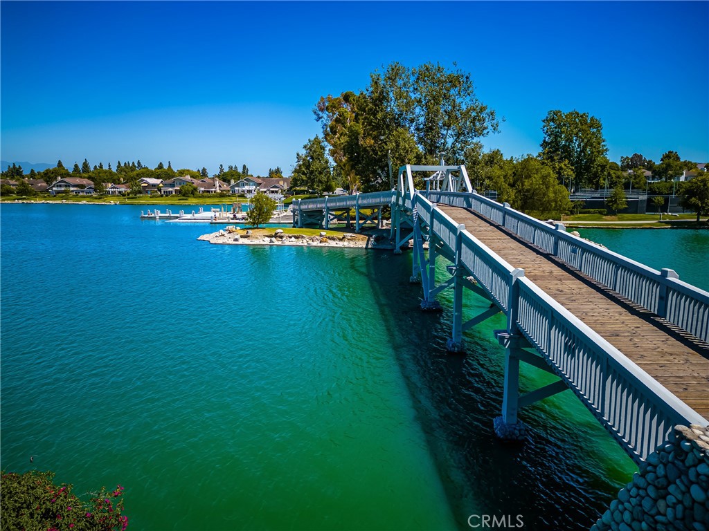126 Clearbrook Irvine, CA 92614 - Photo 36 of 44 a view of a balcony with lake view