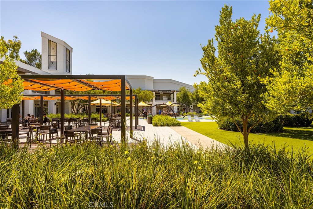126 Clearbrook Irvine, CA 92614 - Photo 39 of 44 a swimming pool with outdoor seating and yard