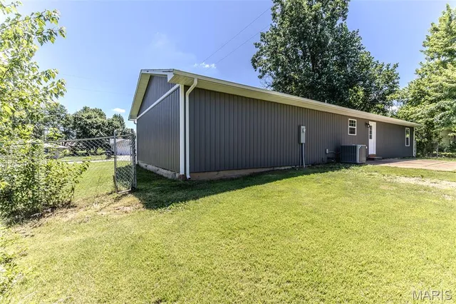 $229,000 | 1507 Finn Drive, Lebanon, MO 65536