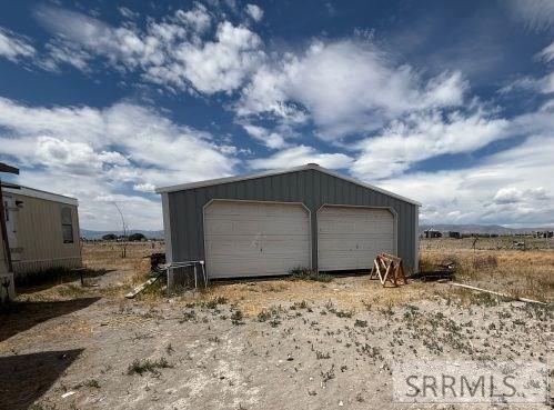 2357 North 3000 West Arco, ID 83213 - Photo 31 of 35 Garage Northside