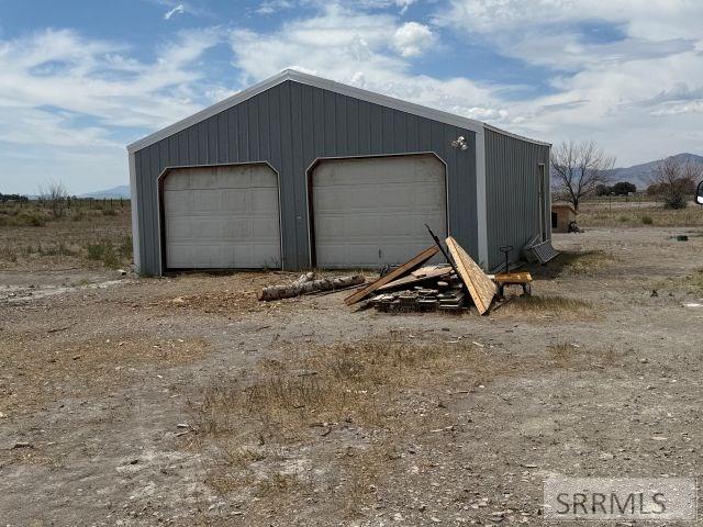 2357 North 3000 West Arco, ID 83213 - Photo 32 of 35 Garage Southside