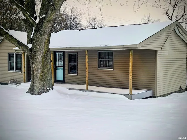 $134,900 | 207 East 7th Street, Glasford, IL 61533