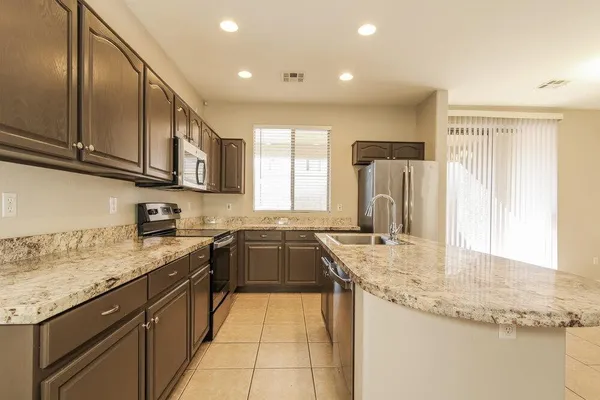$2,615 | 2507 West Old Paint Trail, Phoenix, AZ 85086
