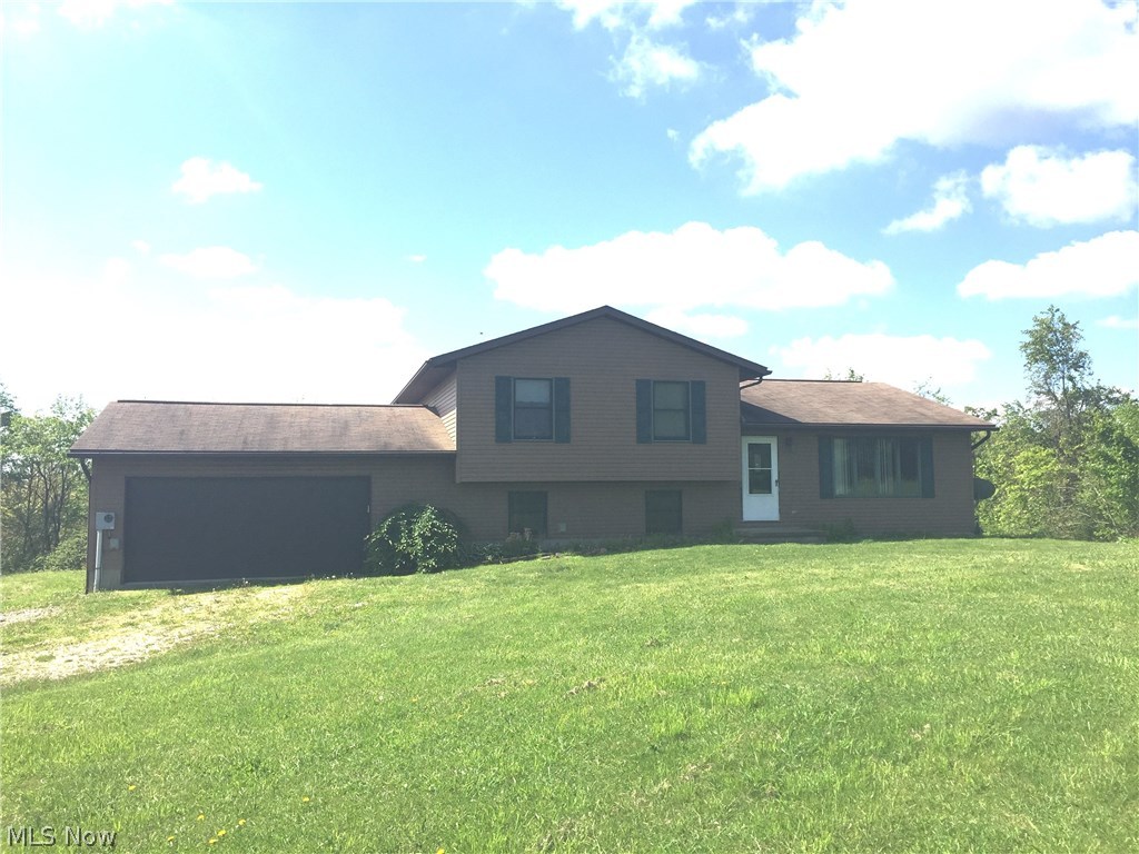 4170 Mayham Road Northeast Carrollton, OH 44615 - Photo 2 of 25 Gallery Image 2