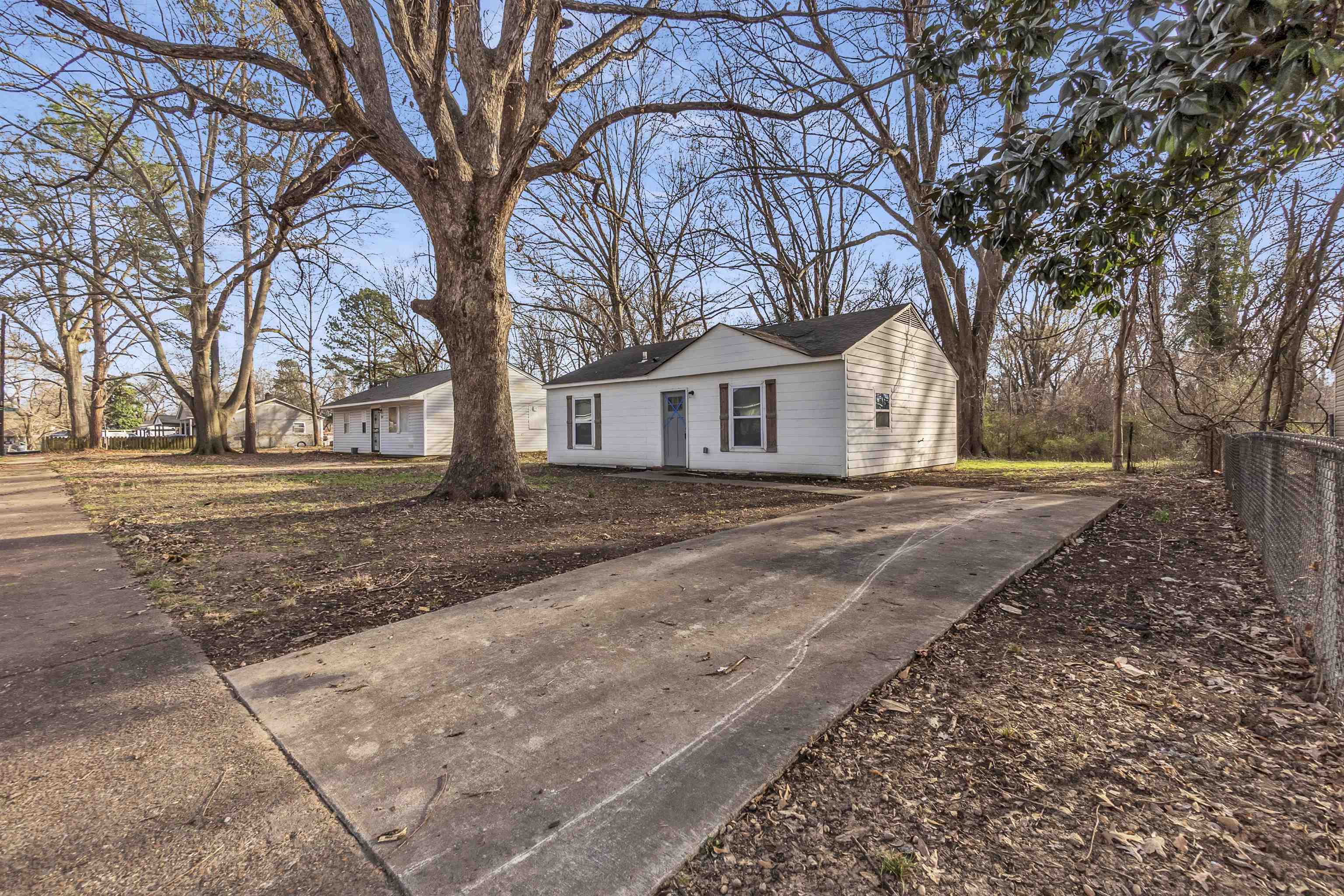 891 Par Avenue Memphis, TN 38127 - Photo 1 of 16