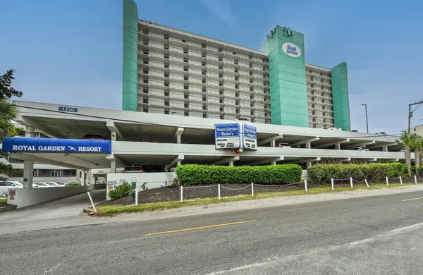 $319,900 | 1210 North Waccamaw Drive, Unit 604, Murrells Inlet, SC 29576