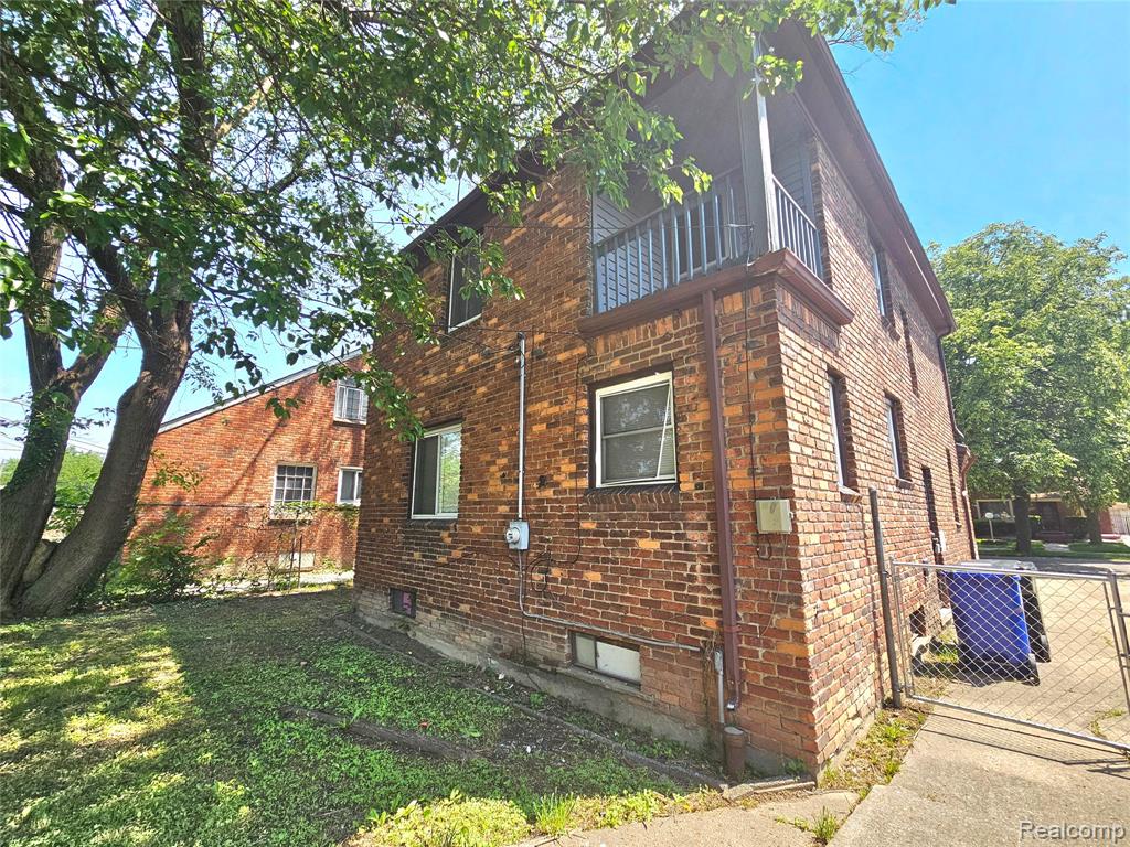 9585 Terry Street Detroit, MI 48227 - Photo 11 of 39