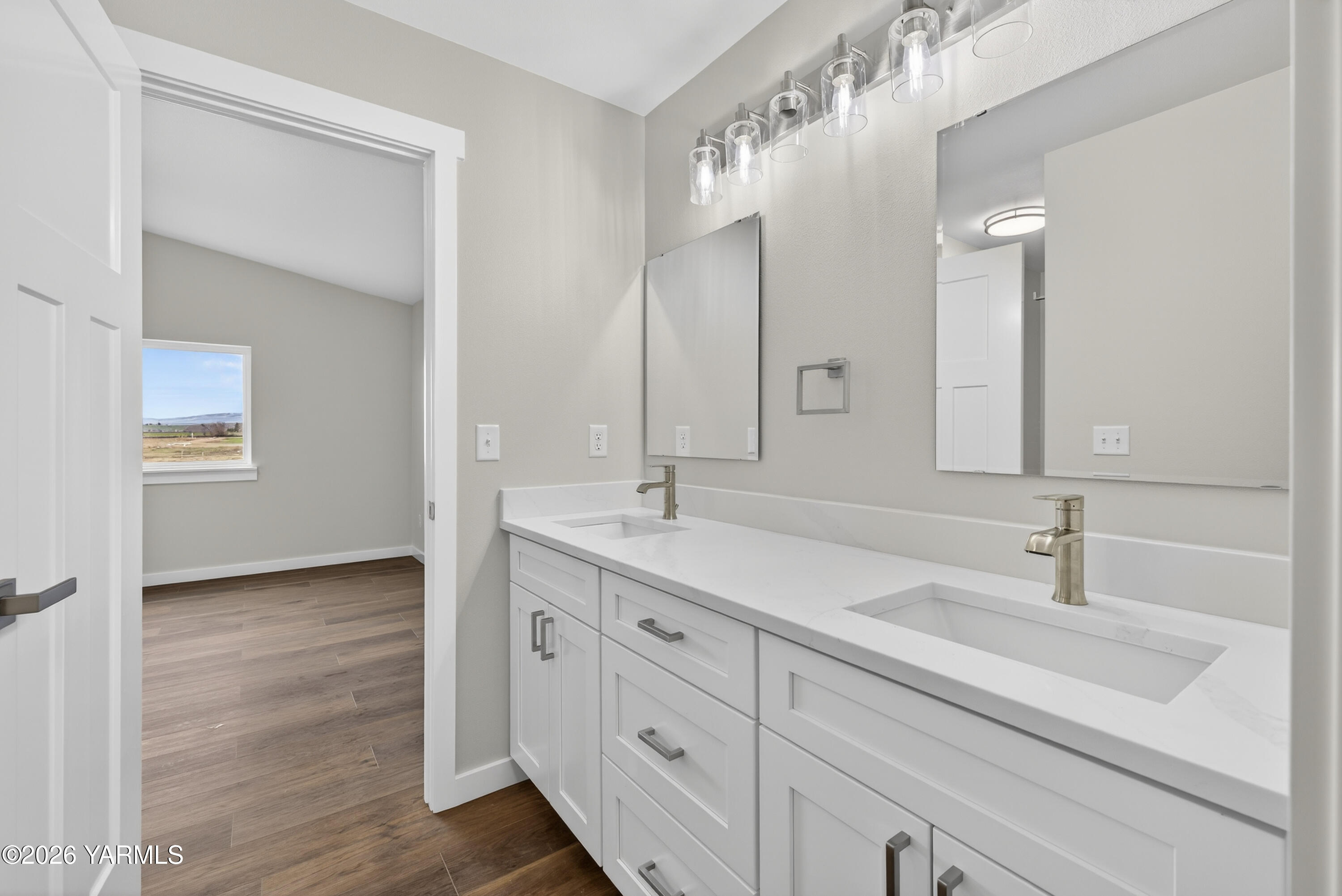 401 West Bonnieview Road Grandview, WA 98930 - Photo 10 of 35 4T3A9655