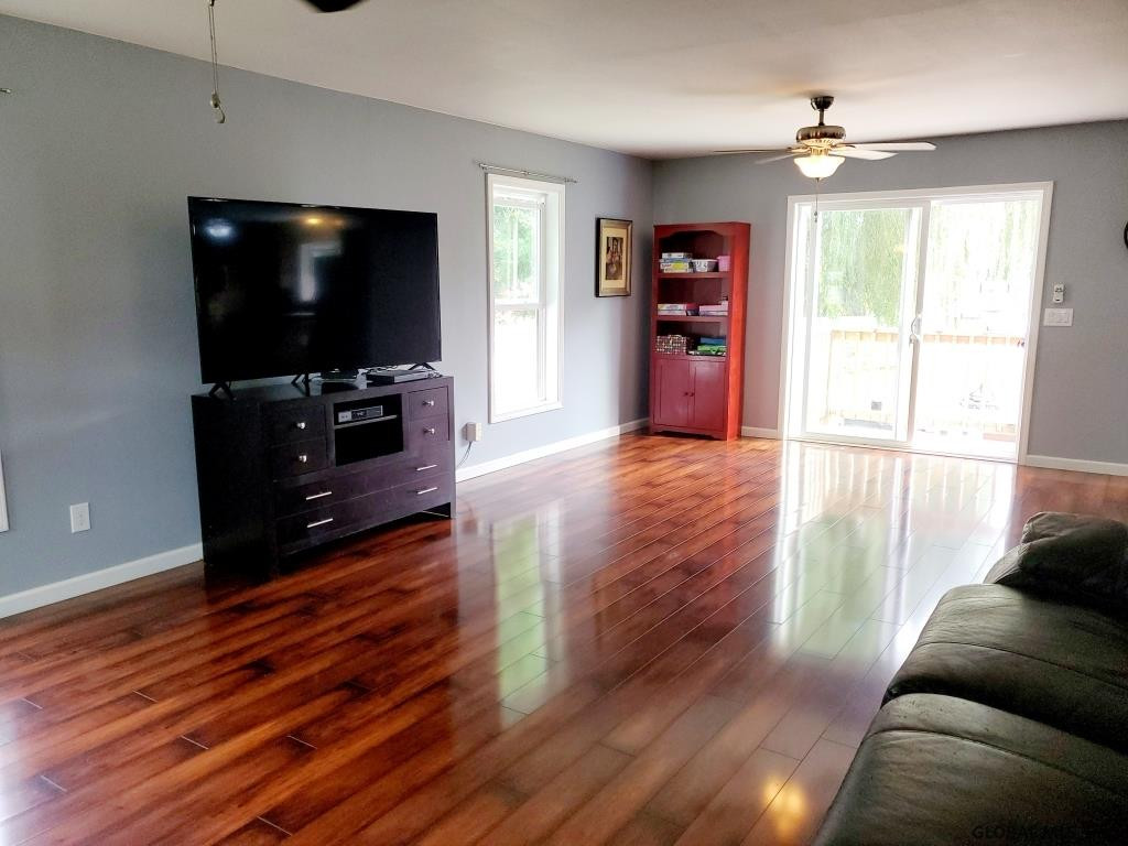 174 Beaver Dam Road Bethlehem, NY 12158 - Photo 7 of 23 Photo 7