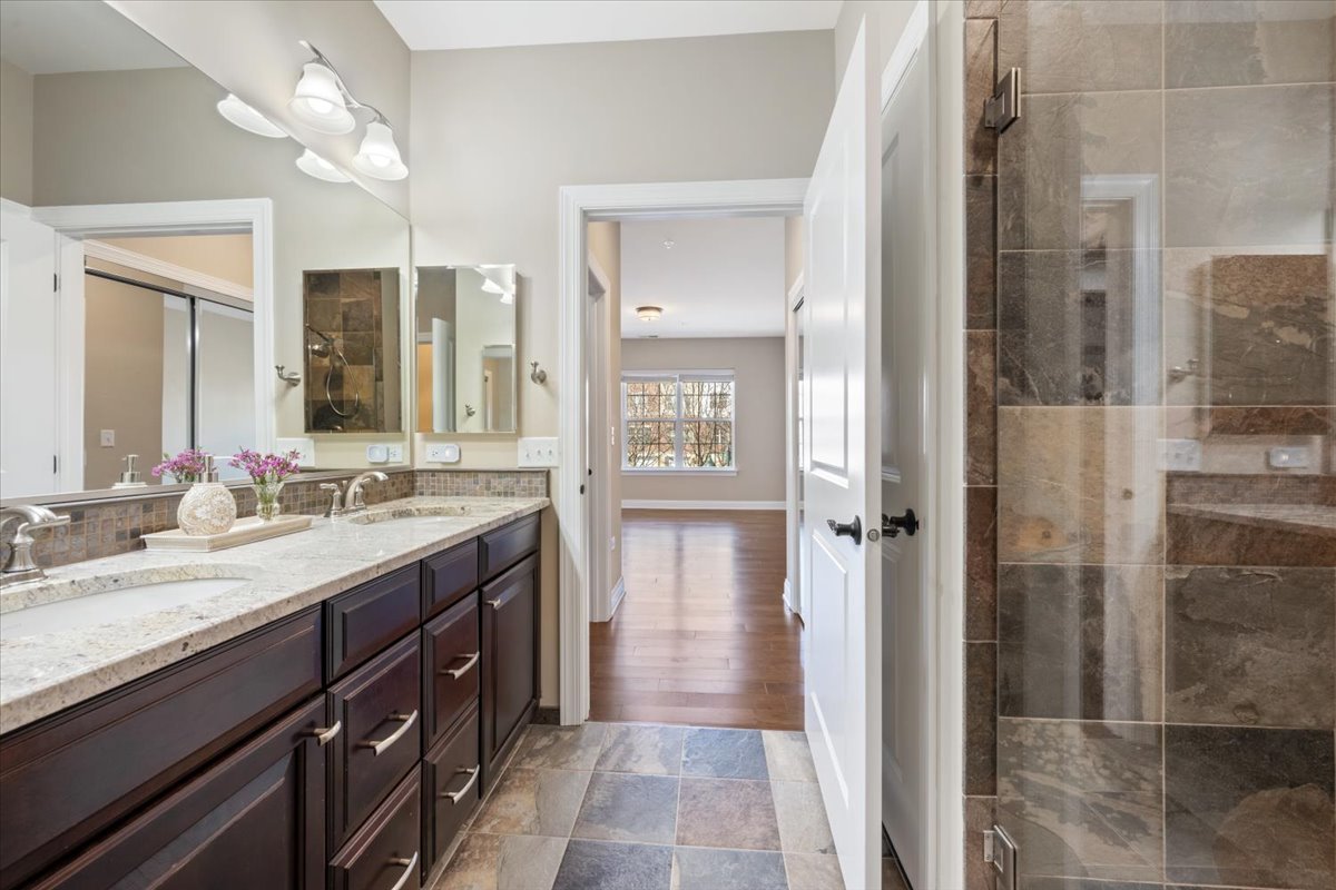 2701 Commons Drive, Unit 210 Glenview, IL 60026 - Photo 14 of 19