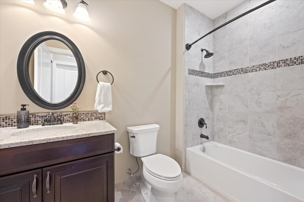 2701 Commons Drive, Unit 210 Glenview, IL 60026 - Photo 16 of 19