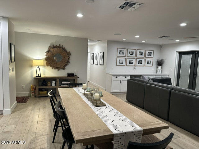 301 East Royal Palm Road Phoenix, AZ 85020 - Photo 8 of 30