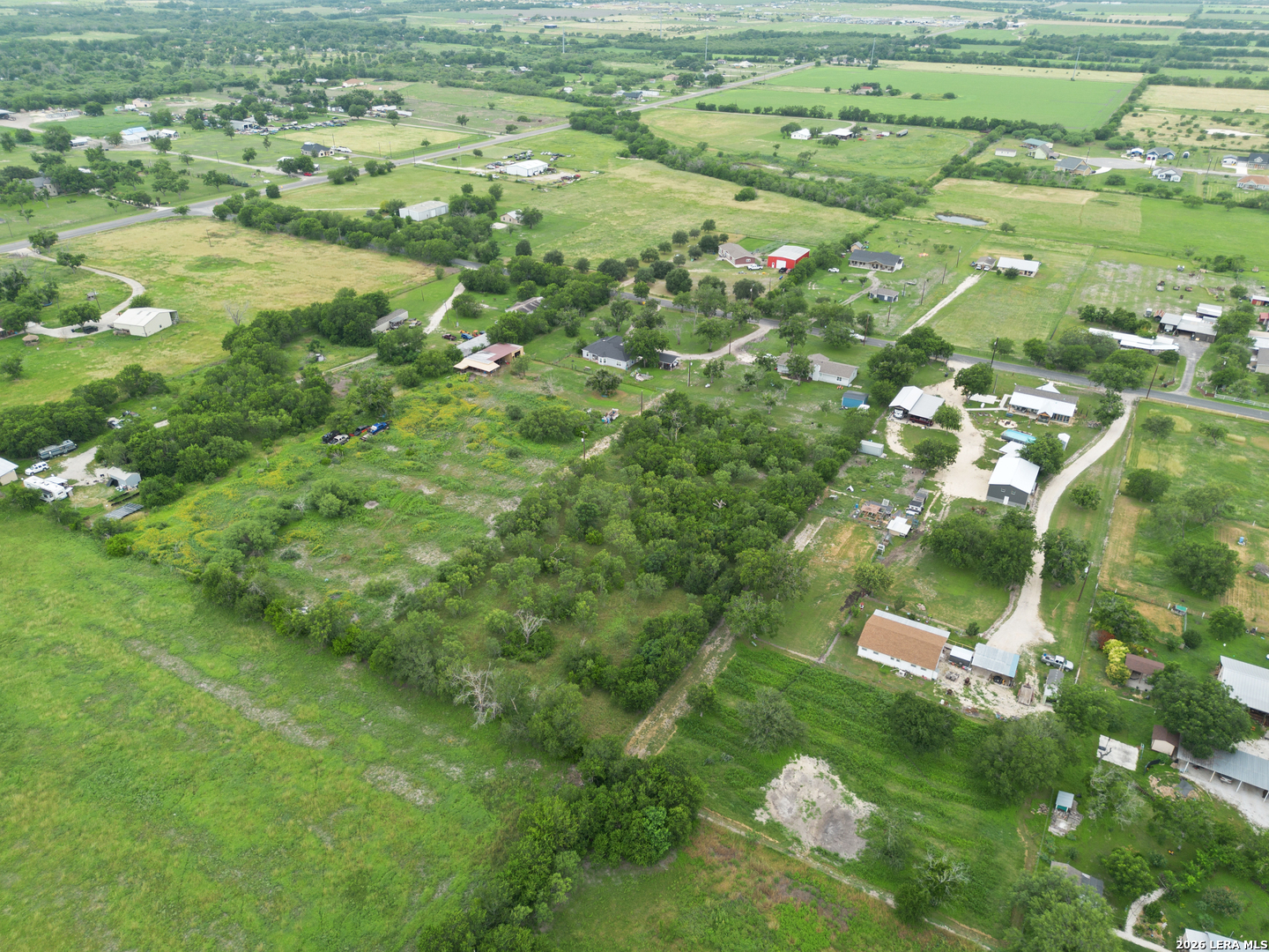5716 County Road Lytle, TX 78052 - Photo 7 of 14