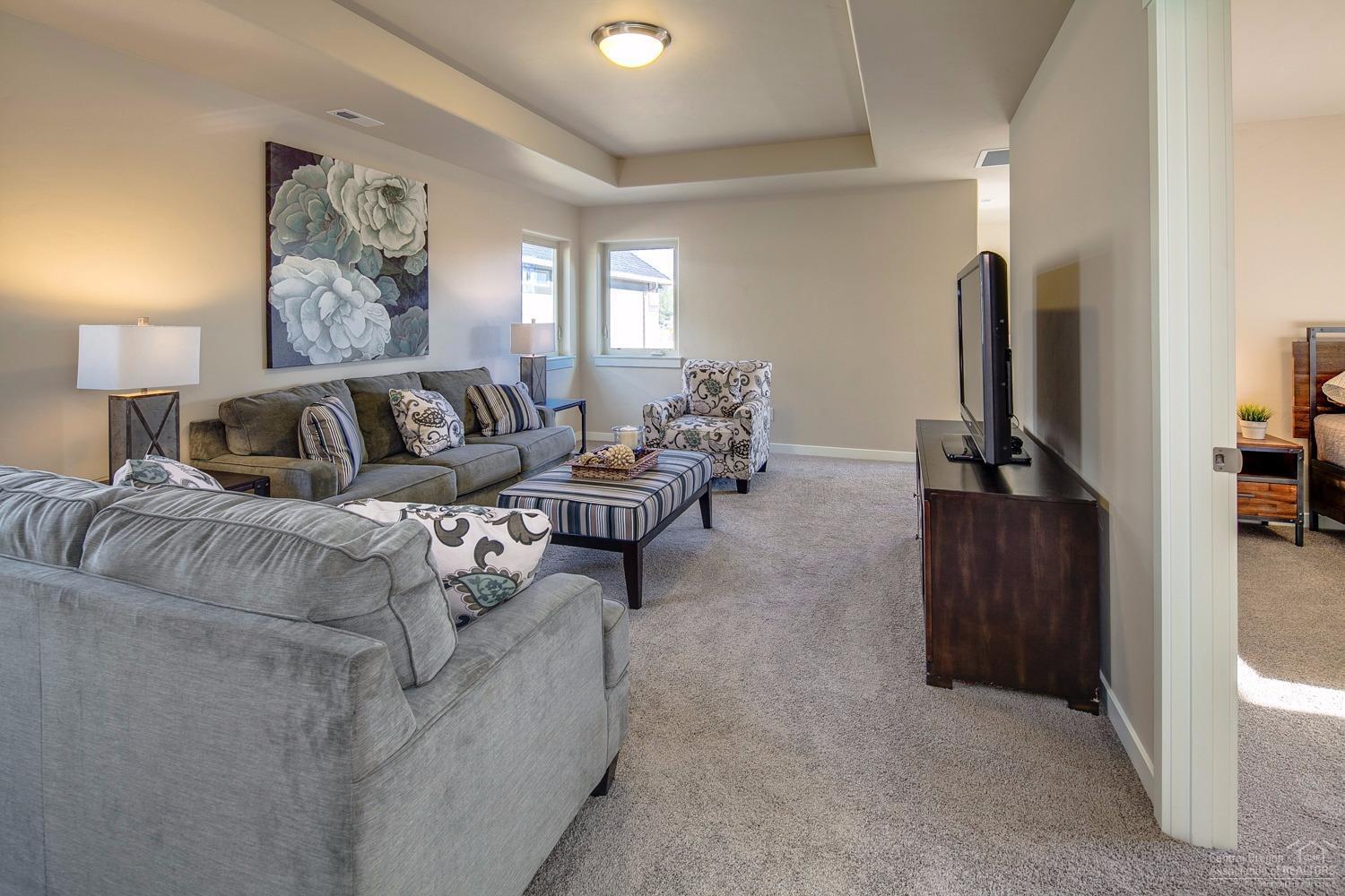 20917 Sotra Loop Bend, OR 97702 - Photo 14 of 25 Gallery Image 14