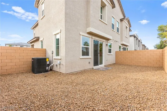 $2,700 | 10146 Gabby Glen Street, Las Vegas, NV 89183
