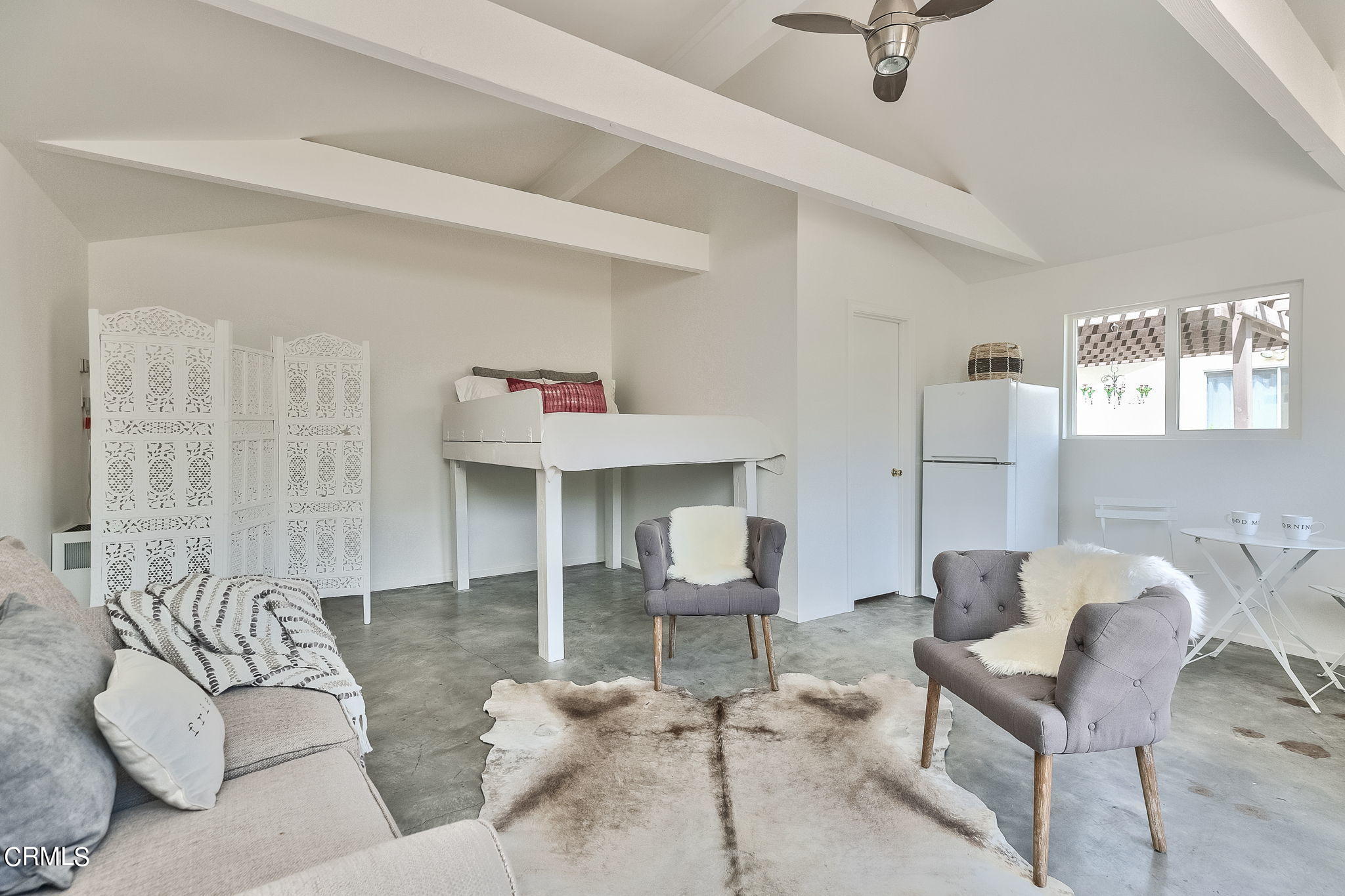 12239 Sisar Road Ojai, CA 93023 - Photo 28 of 36 Bright & cheery