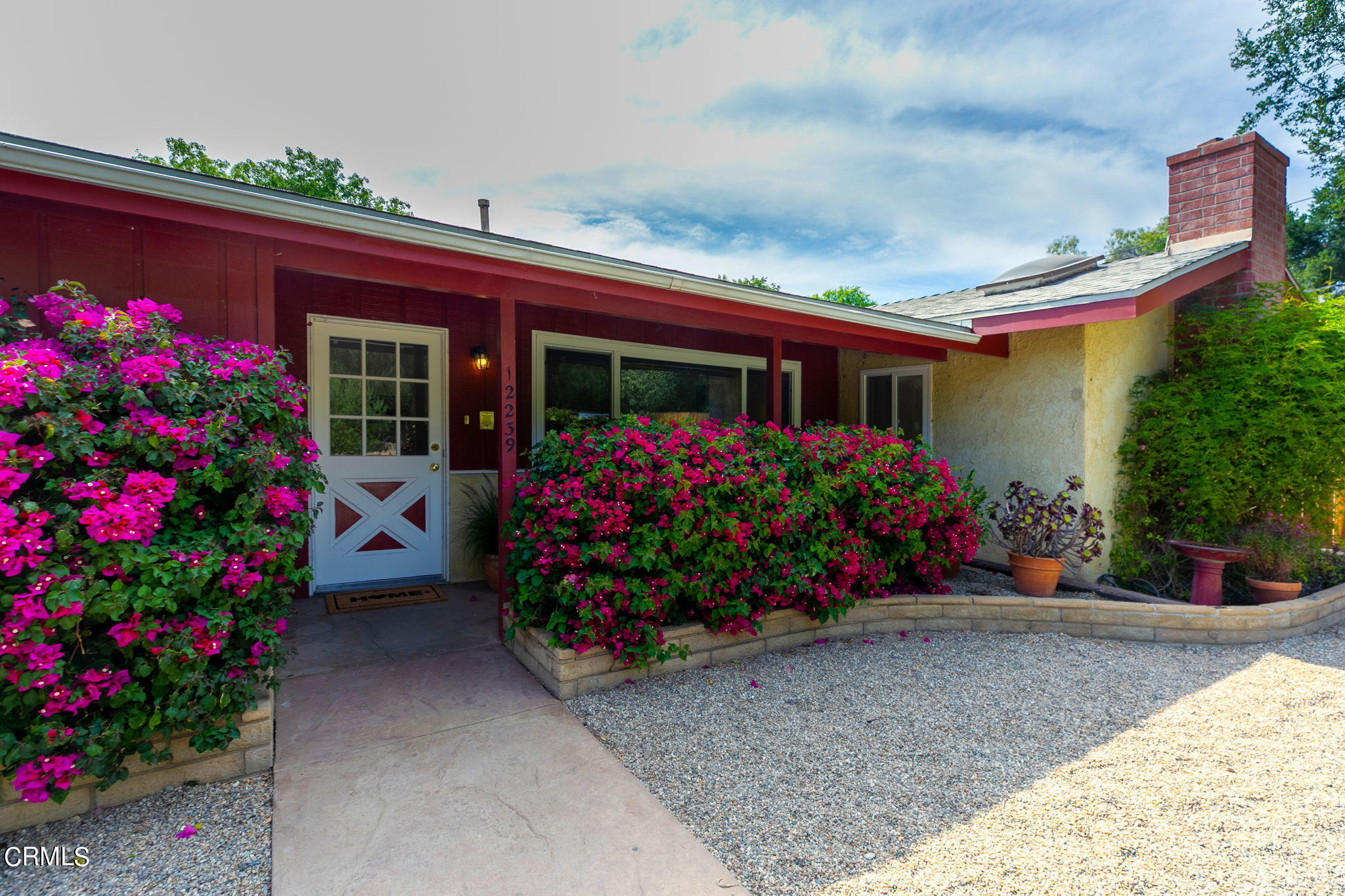 12239 Sisar Road Ojai, CA 93023 - Photo 4 of 36 Come on in!