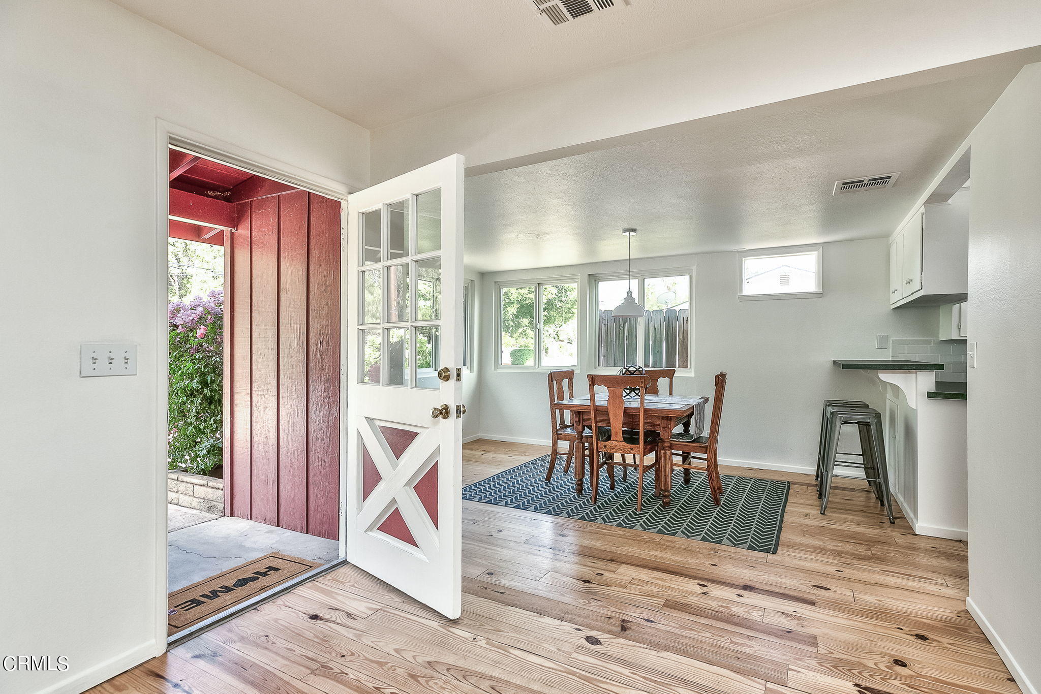 12239 Sisar Road Ojai, CA 93023 - Photo 6 of 36 Open and Airy