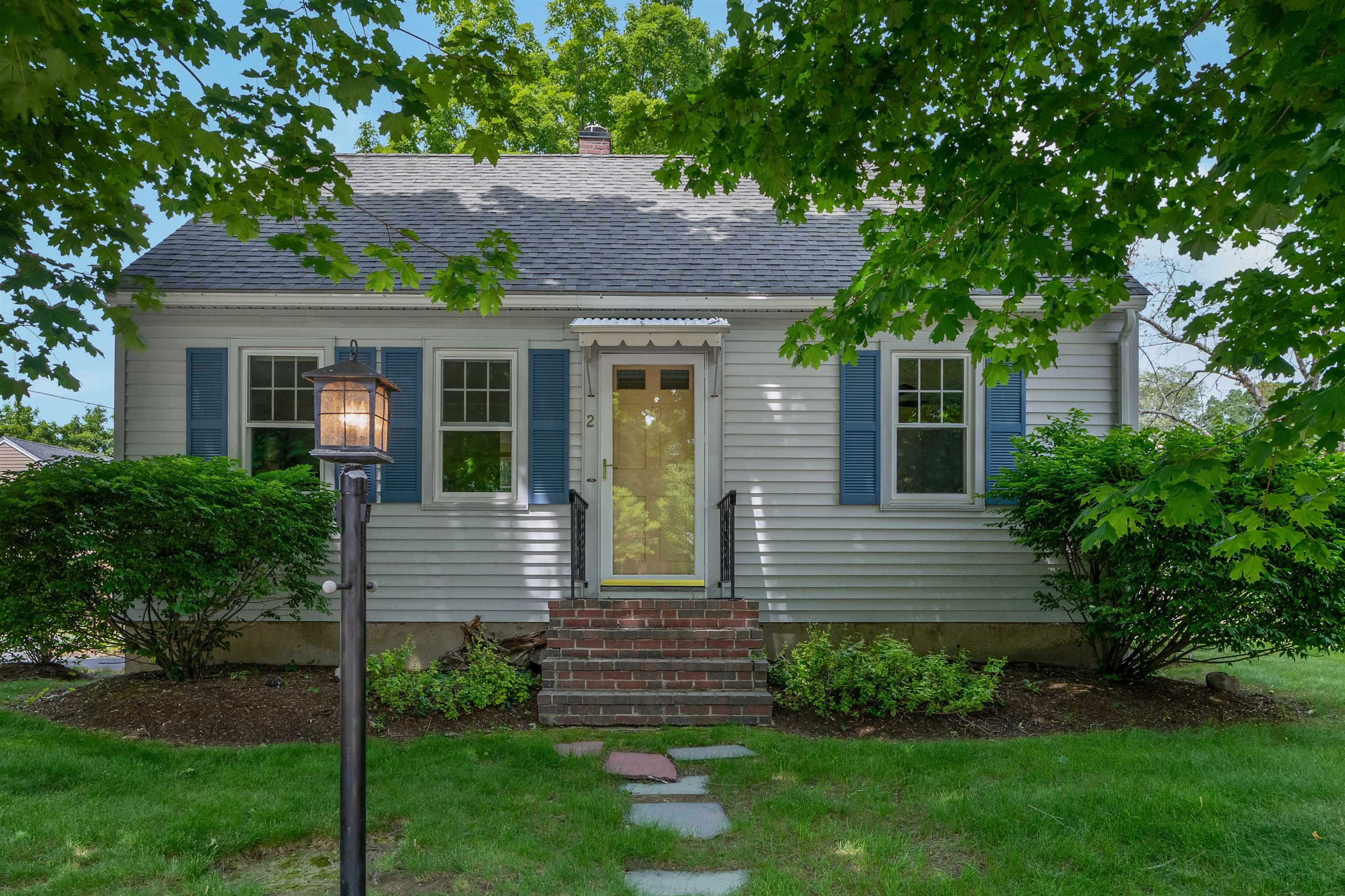 2 Elmview Circle Dover, NH 03820 - Photo 2 of 27