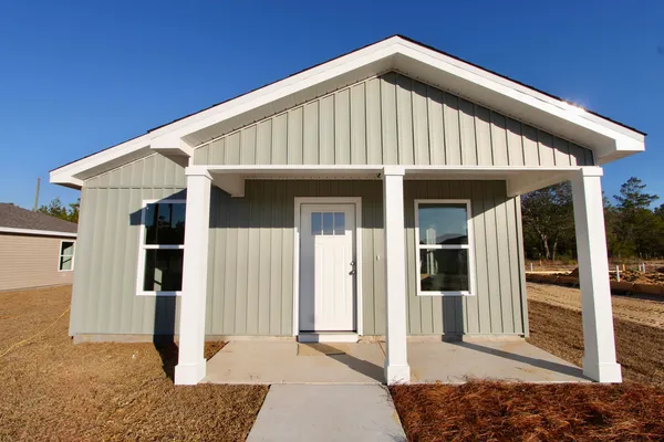 $179,900 | 5437 Bayleaf Drive, Crestview, FL 32539