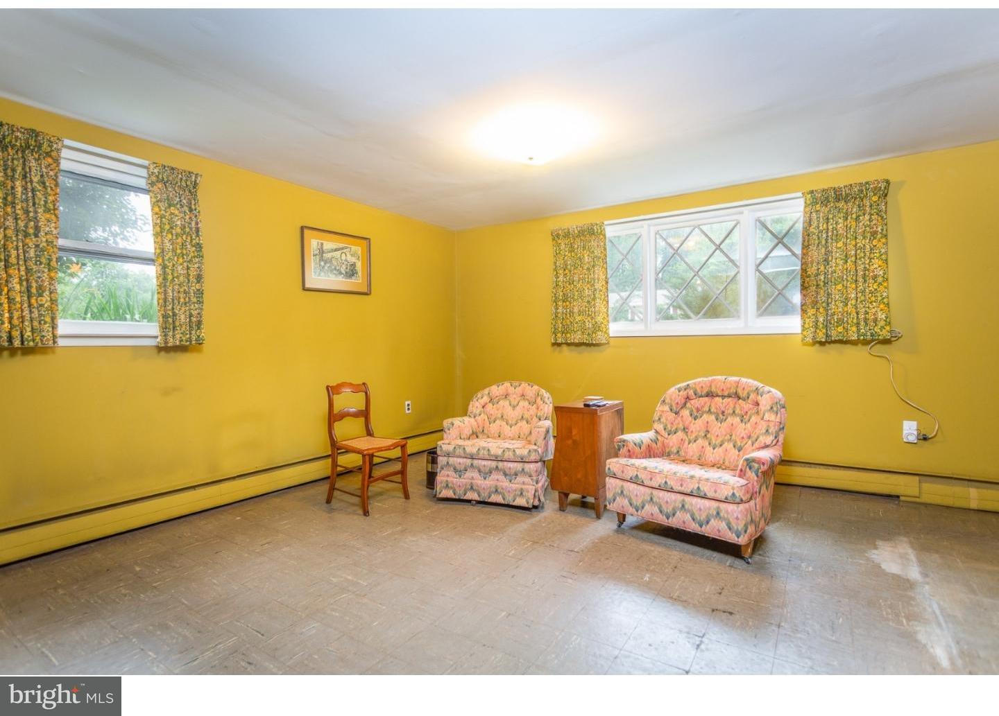 511 Windley Road Wilmington, DE 19803 - Photo 8 of 13 Family Room